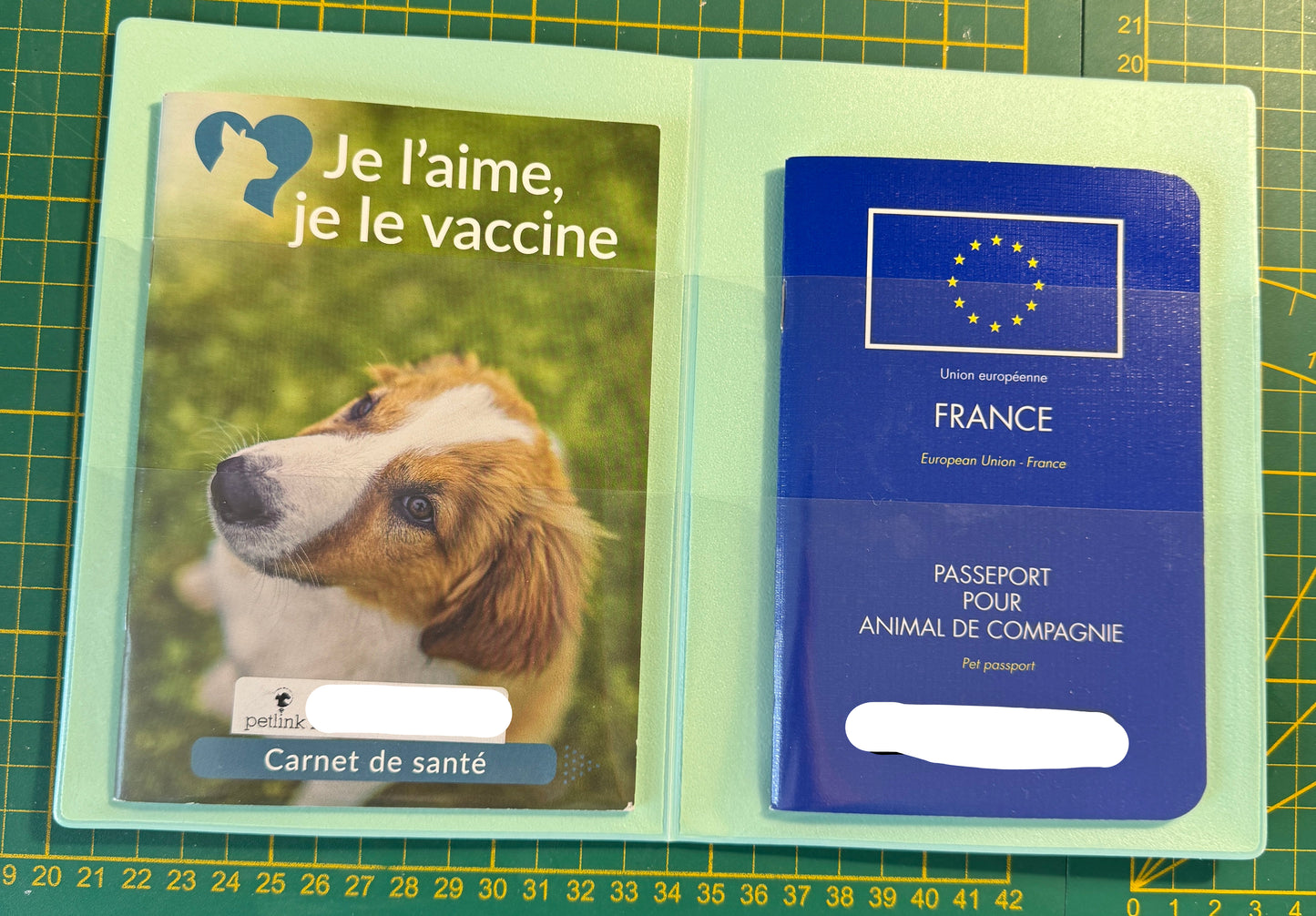 Protège carnet de santé personnalisé pour animaux made in France