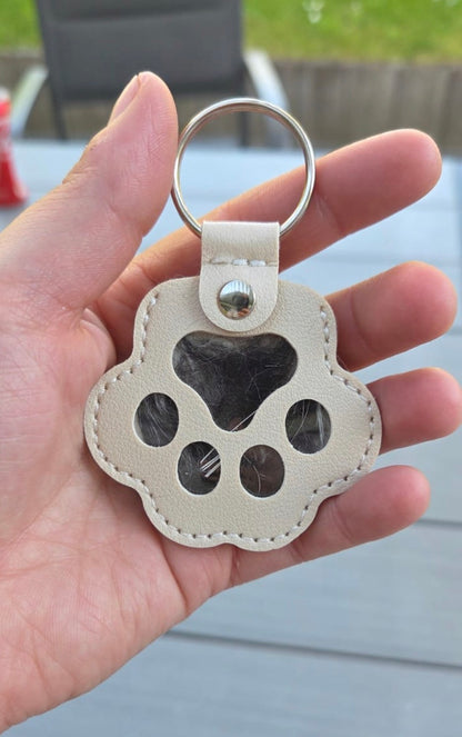 Porte-clés Souvenir Poils d'Animal - Forme Patte - Gravure Laser en Option